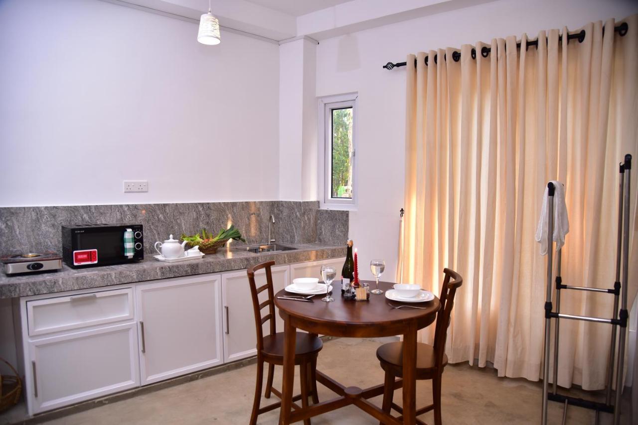 Lily Holiday Apartments Hikkaduwa Exterior foto